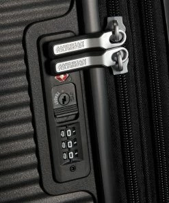 American Tourister Curio Spinner 80/30 Black -Men's Travel and Luggage http3A2F2Fstatic.theiconic.com .au2Fp2Famerican tourister 3883 689397 4