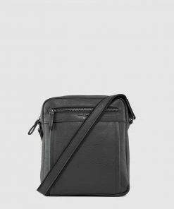 Aquila Montoro Cross Body Bag Black
