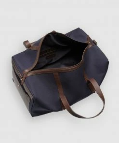 Aquila Cruiser Weekender Navy -Men's Travel and Luggage http3A2F2Fstatic.theiconic.com .au2Fp2Faquila 6686 9903631 3