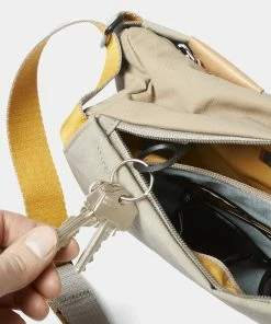 Bellroy Sling Mini Lunar -Men's Travel and Luggage http3A2F2Fstatic.theiconic.com .au2Fp2Fbellroy 2071 4677511 5