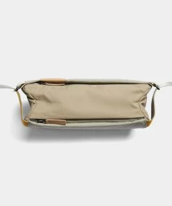 Bellroy Sling Mini Lunar -Men's Travel and Luggage http3A2F2Fstatic.theiconic.com .au2Fp2Fbellroy 2075 4677511 7