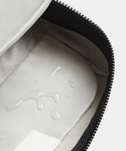 Bellroy Dopp kit Premium Black Sand -Men's Travel and Luggage http3A2F2Fstatic.theiconic.com .au2Fp2Fbellroy 2805 4793411 5