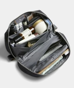 Bellroy Toiletry Kit Plus Charcoal -Men's Travel and Luggage http3A2F2Fstatic.theiconic.com .au2Fp2Fbellroy 3972 6744421 3