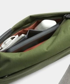 Bellroy Sling Mini Ranger Green -Men's Travel and Luggage http3A2F2Fstatic.theiconic.com .au2Fp2Fbellroy 4136 5661731 4