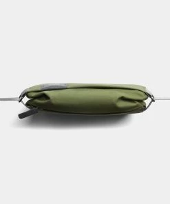 Bellroy Sling Mini Ranger Green -Men's Travel and Luggage http3A2F2Fstatic.theiconic.com .au2Fp2Fbellroy 4142 5661731 6