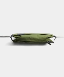 Bellroy Sling Ranger Green -Men's Travel and Luggage http3A2F2Fstatic.theiconic.com .au2Fp2Fbellroy 4169 4661731 6