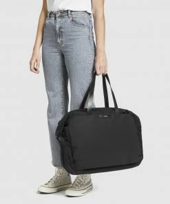 Bellroy Weekender Black -Men's Travel and Luggage http3A2F2Fstatic.theiconic.com .au2Fp2Fbellroy 5328 2169901 3