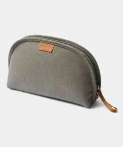 Bellroy Classic Pouch Limestone -Men's Travel and Luggage http3A2F2Fstatic.theiconic.com .au2Fp2Fbellroy 5392 6502911 4