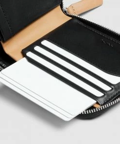 Bellroy Zip Wallet Black -Men's Travel and Luggage http3A2F2Fstatic.theiconic.com .au2Fp2Fbellroy 5392 8254701 5