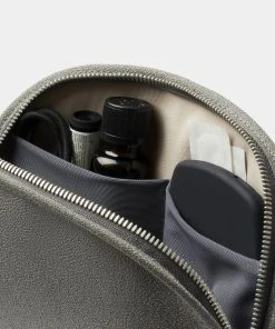 Bellroy Classic Pouch Limestone -Men's Travel and Luggage http3A2F2Fstatic.theiconic.com .au2Fp2Fbellroy 5399 6502911 7
