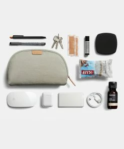 Bellroy Classic Pouch Lunar -Men's Travel and Luggage http3A2F2Fstatic.theiconic.com .au2Fp2Fbellroy 5409 8677511 3