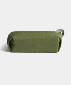 Bellroy Desk pouch Ranger Green -Men's Travel and Luggage http3A2F2Fstatic.theiconic.com .au2Fp2Fbellroy 5924 3501331 5