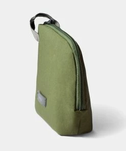 Bellroy Desk pouch Ranger Green -Men's Travel and Luggage http3A2F2Fstatic.theiconic.com .au2Fp2Fbellroy 5926 3501331 6