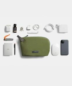 Bellroy Desk pouch Ranger Green -Men's Travel and Luggage http3A2F2Fstatic.theiconic.com .au2Fp2Fbellroy 5931 3501331 8