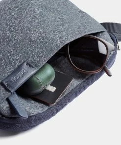Bellroy City Pouch Plus Basalt -Men's Travel and Luggage http3A2F2Fstatic.theiconic.com .au2Fp2Fbellroy 6384 5003231 7