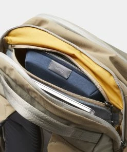 Bellroy Transit Backpack Plus Lunar -Men's Travel and Luggage http3A2F2Fstatic.theiconic.com .au2Fp2Fbellroy 6686 7677511 3