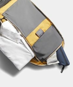 Bellroy Transit Backpack Plus Lunar -Men's Travel and Luggage http3A2F2Fstatic.theiconic.com .au2Fp2Fbellroy 6695 7677511 6