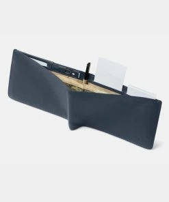 Bellroy Travel Wallet Basalt -Men's Travel and Luggage http3A2F2Fstatic.theiconic.com .au2Fp2Fbellroy 6718 9944421 6