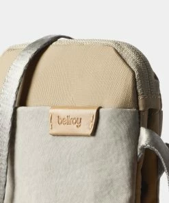 Bellroy City Pouch Lunar -Men's Travel and Luggage http3A2F2Fstatic.theiconic.com .au2Fp2Fbellroy 6797 3677511 7