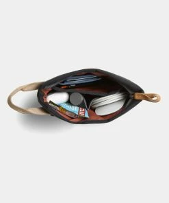 Bellroy Standing Pouch Charcoal -Men's Travel and Luggage http3A2F2Fstatic.theiconic.com .au2Fp2Fbellroy 7296 2726121 3