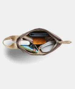 Bellroy Standing Pouch Gumnut -Men's Travel and Luggage http3A2F2Fstatic.theiconic.com .au2Fp2Fbellroy 7301 0726121 4