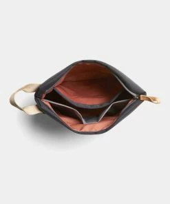 Bellroy Standing Pouch Plus Charcoal -Men's Travel and Luggage http3A2F2Fstatic.theiconic.com .au2Fp2Fbellroy 7435 1726121 3