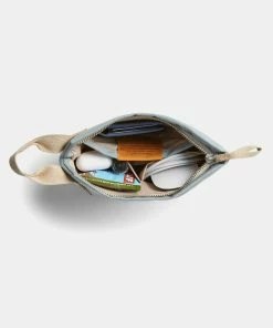 Bellroy Standing Pouch Smoke Blue -Men's Travel and Luggage http3A2F2Fstatic.theiconic.com .au2Fp2Fbellroy 7456 4726121 4