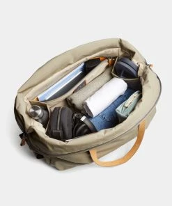 Bellroy Weekender Plus Lunar -Men's Travel and Luggage http3A2F2Fstatic.theiconic.com .au2Fp2Fbellroy 7620 8744421 4