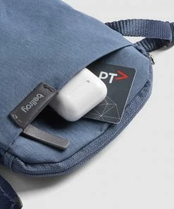 Bellroy City Pouch Marine Blue -Men's Travel and Luggage http3A2F2Fstatic.theiconic.com .au2Fp2Fbellroy 7798 1354211 6