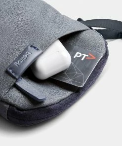 Bellroy City Pouch Basalt -Men's Travel and Luggage http3A2F2Fstatic.theiconic.com .au2Fp2Fbellroy 8460 8944421 5