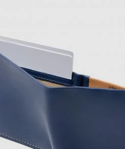 Bellroy Hide & Seek LO Marine Blue -Men's Travel and Luggage http3A2F2Fstatic.theiconic.com .au2Fp2Fbellroy 8741 6315901 5