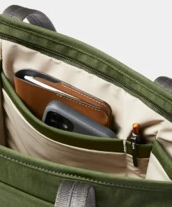Bellroy Tokyo Tote Compact Ranger Green -Men's Travel and Luggage http3A2F2Fstatic.theiconic.com .au2Fp2Fbellroy 9100 1751331 6