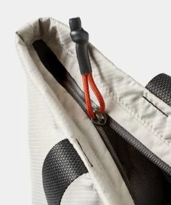 Bellroy Lite Tote Chalk -Men's Travel and Luggage http3A2F2Fstatic.theiconic.com .au2Fp2Fbellroy 9155 6968641 4