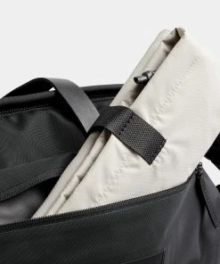 Bellroy Lite Tote Chalk -Men's Travel and Luggage http3A2F2Fstatic.theiconic.com .au2Fp2Fbellroy 9162 6968641 7