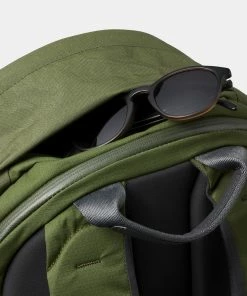 Bellroy Classic Backpack Plus (Second Edition) Ranger Green -Men's Travel and Luggage http3A2F2Fstatic.theiconic.com .au2Fp2Fbellroy 9372 7730731 7