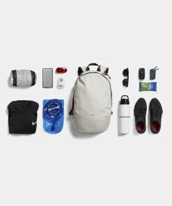 Bellroy Lite Daypack Chalk -Men's Travel and Luggage http3A2F2Fstatic.theiconic.com .au2Fp2Fbellroy 9533 6828441 8