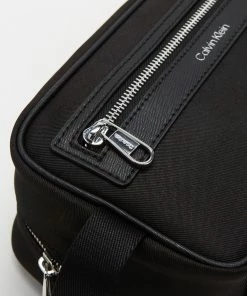 Calvin Klein Urban Pro Washbag CK Black -Men's Travel and Luggage http3A2F2Fstatic.theiconic.com .au2Fp2Fcalvin klein 2669 7519541 4