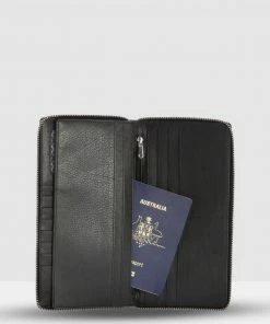 Cobb & Co Claude RFID Travel Wallet BLACK -Men's Travel and Luggage http3A2F2Fstatic.theiconic.com .au2Fp2Fcobb co 5232 605009 5