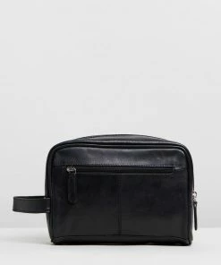 Double Oak Mills George Leather Washbag Black -Men's Travel and Luggage http3A2F2Fstatic.theiconic.com .au2Fp2Fdouble oak mills 3381 071988 2