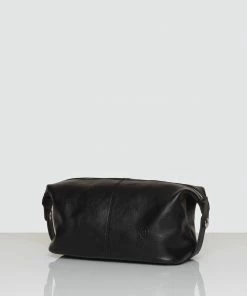 Republic of Florence Tre Leather Dopp Kit Black