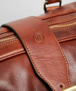 Republic of Florence Amerigo Duffle Bag Brown -Men's Travel and Luggage http3A2F2Fstatic.theiconic.com .au2Fp2Fetrusco classic 1764 7455601 5