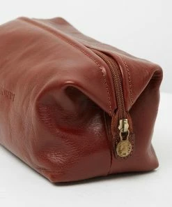 Republic of Florence The Uno Dopp Kit Brown -Men's Travel and Luggage http3A2F2Fstatic.theiconic.com .au2Fp2Fetrusco classic 3194 426793 4