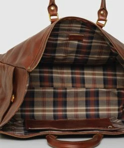 Republic of Florence Conti Brown Duffle Bag -Men's Travel and Luggage http3A2F2Fstatic.theiconic.com .au2Fp2Fetrusco classic 5106 0688321 6