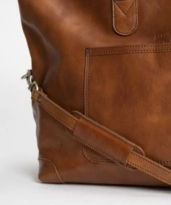 Republic of Florence The Nobile Duffle Bag Overnighter Tan -Men's Travel and Luggage http3A2F2Fstatic.theiconic.com .au2Fp2Fetrusco classic 5417 9527931 7