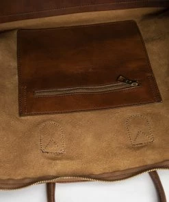 Republic of Florence The Nobile Duffle Bag Overnighter Tan -Men's Travel and Luggage http3A2F2Fstatic.theiconic.com .au2Fp2Fetrusco classic 5420 9527931 8