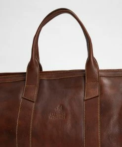 Republic of Florence The Vespucci Brown Leather Weekender -Men's Travel and Luggage http3A2F2Fstatic.theiconic.com .au2Fp2Fetrusco classic 5436 3727931 6