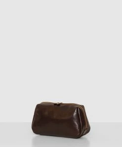 Republic of Florence The Otto Chocolate Leather Dopp kit