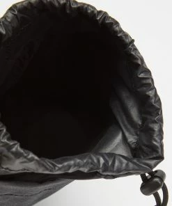 Fjallraven Kanken Bottle Pocket Black -Men's Travel and Luggage http3A2F2Fstatic.theiconic.com .au2Fp2Ffjallraven 7695 3544121 3