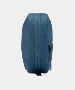 Incase Accessory Organizer with Bionic Baltic Sea -Men's Travel and Luggage http3A2F2Fstatic.theiconic.com .au2Fp2Fincase 3996 1818631 5