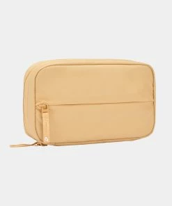 Incase Accessory Organizer with Bionic Sand -Men's Travel and Luggage http3A2F2Fstatic.theiconic.com .au2Fp2Fincase 4717 0919631 4